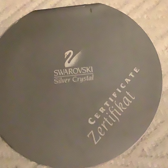 New Swarovski puppy - Picture 3 of 5